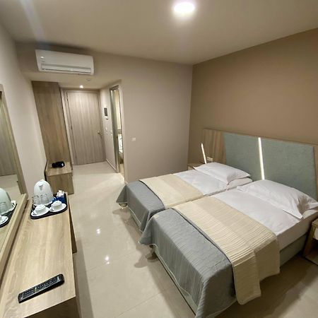 Eleni'S Garden & Castello Suites อลิกานาส ภายนอก รูปภาพ