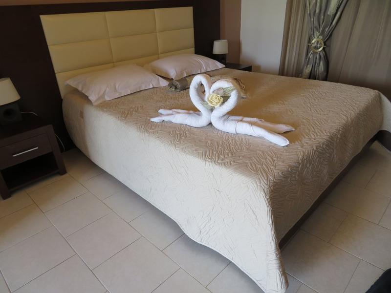 Eleni'S Garden & Castello Suites อลิกานาส ภายนอก รูปภาพ