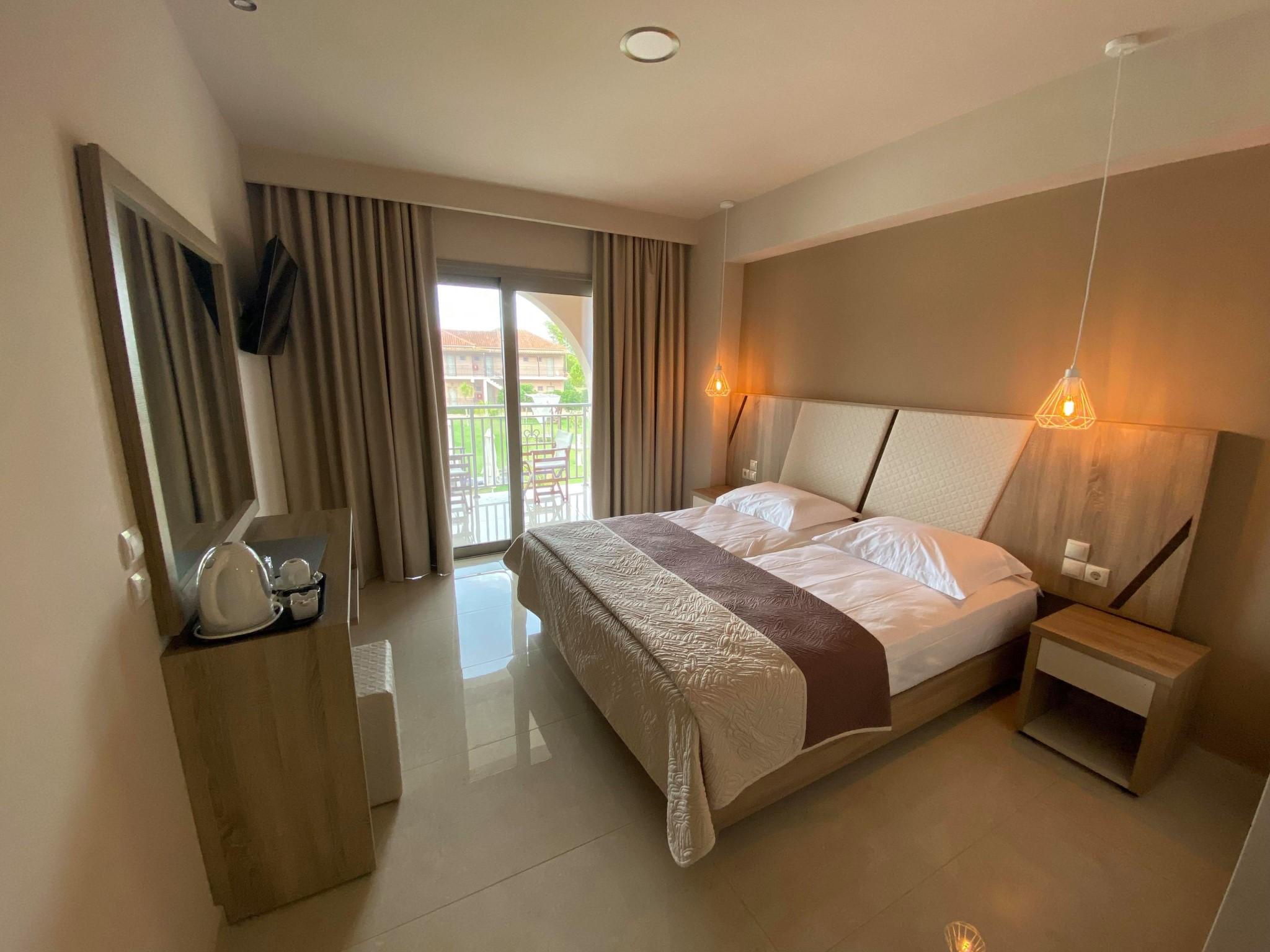 Eleni'S Garden & Castello Suites อลิกานาส ภายนอก รูปภาพ