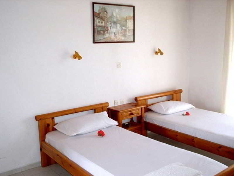 Eleni'S Garden & Castello Suites อลิกานาส ภายนอก รูปภาพ